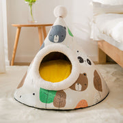Litter , Yurt , sandbox, Seasons .